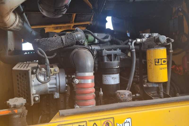 OmecoHub - Immagine JCB 437HTT4